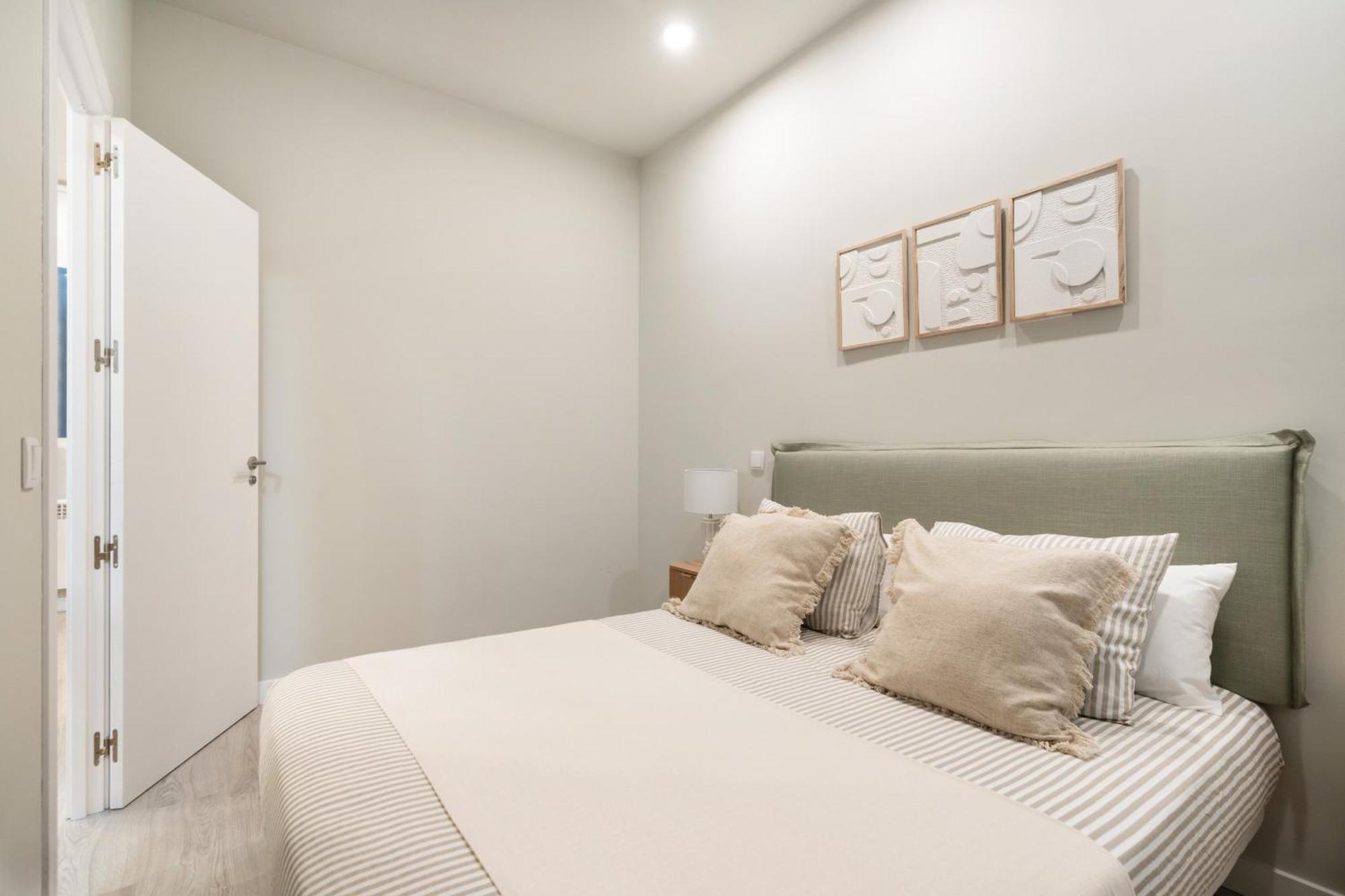 Apartamento Reformado En Metro Ibiza Alquiler Temporal Madrid Exterior photo