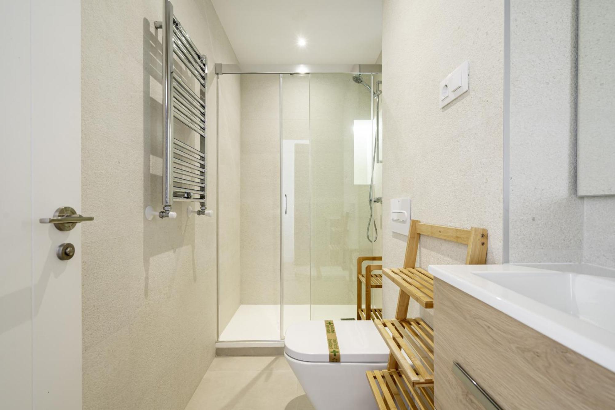 Apartamento Reformado En Metro Ibiza Alquiler Temporal Madrid Exterior photo
