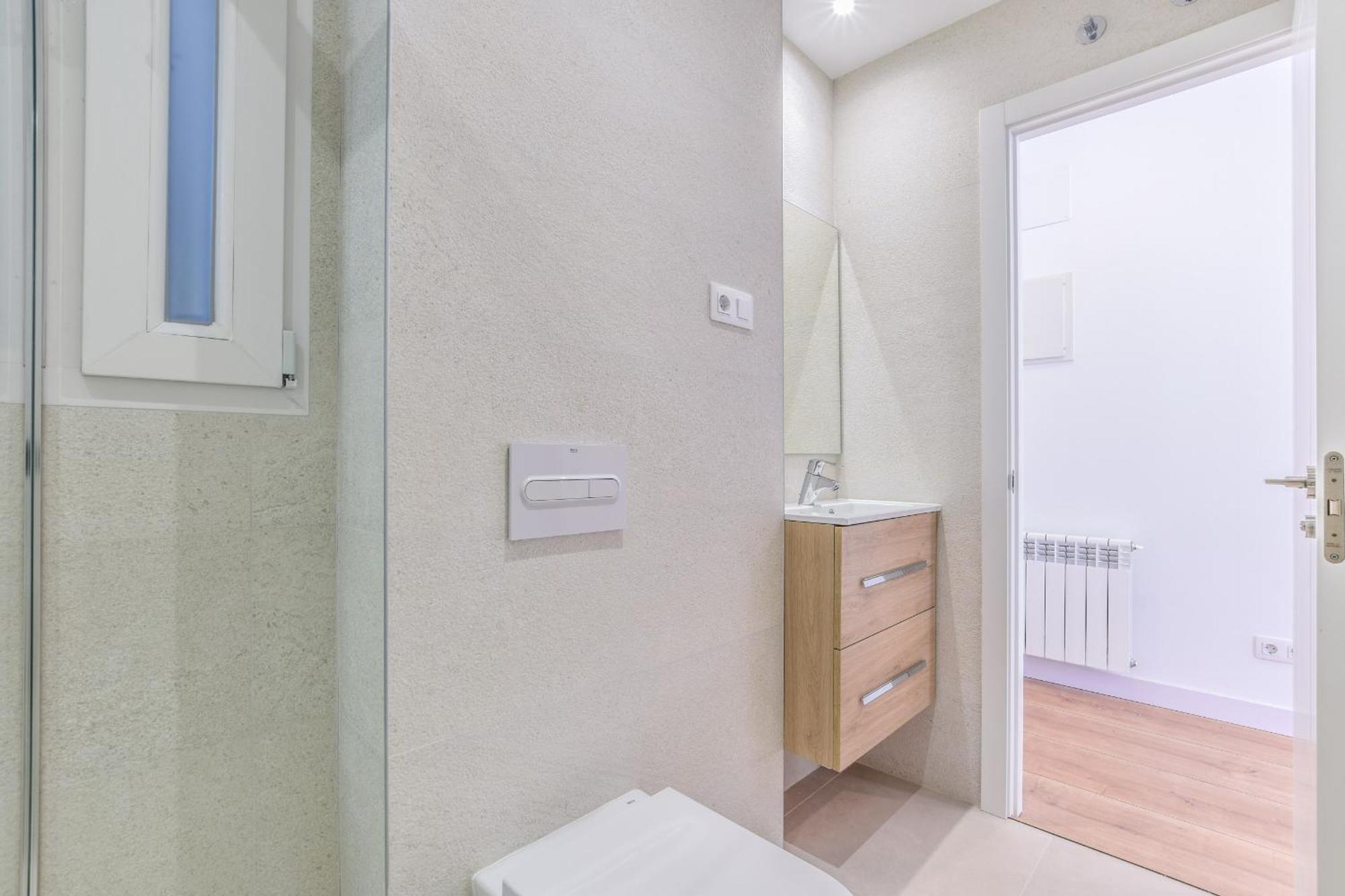 Apartamento Reformado En Metro Ibiza Alquiler Temporal Madrid Exterior photo