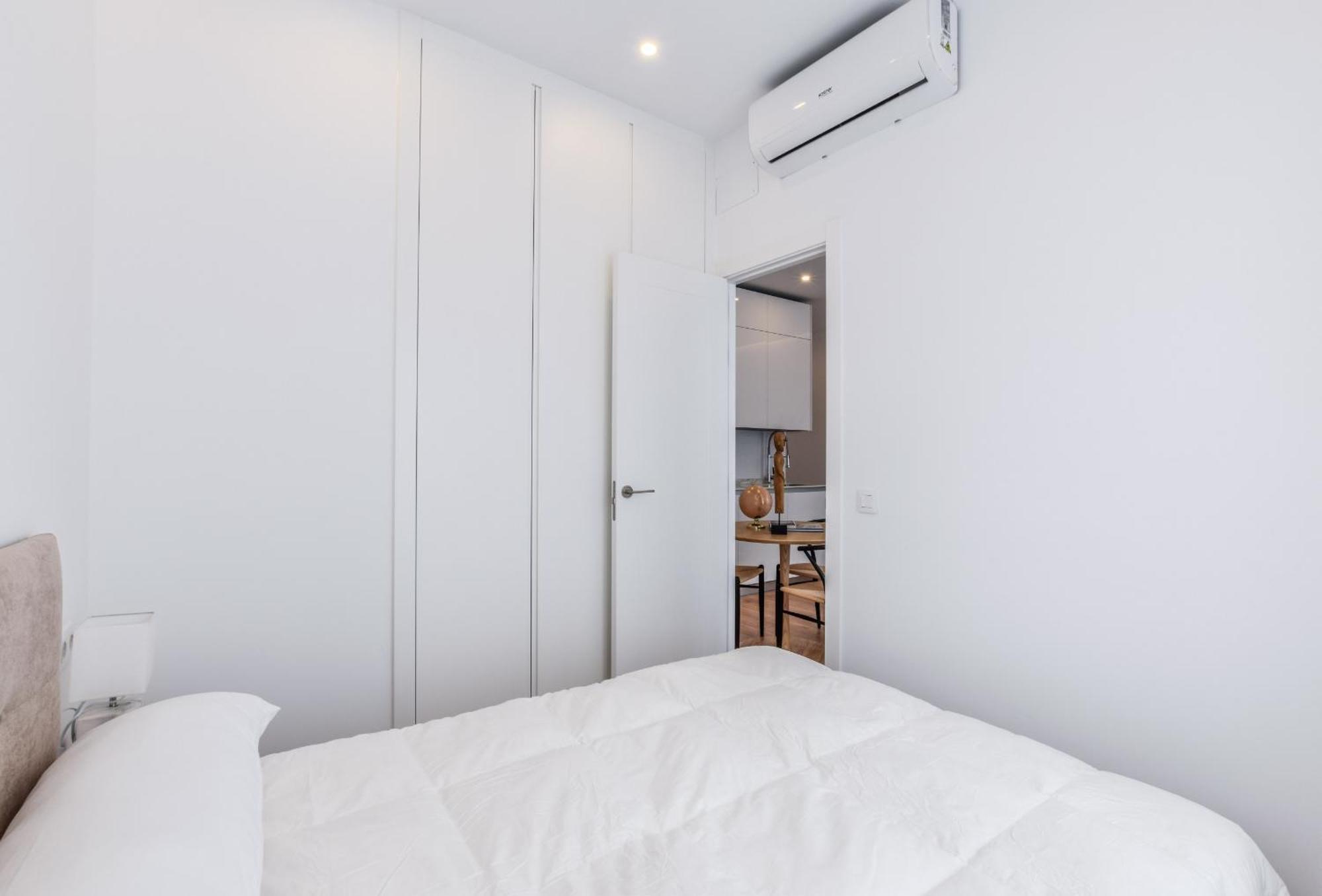 Apartamento Reformado En Metro Ibiza Alquiler Temporal Madrid Exterior photo