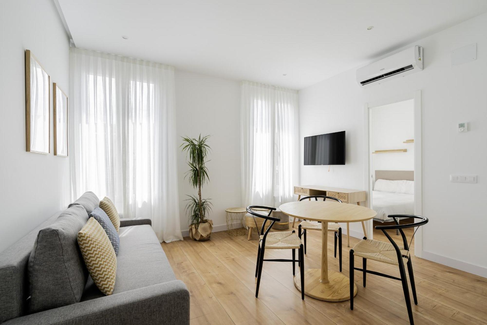 Apartamento Reformado En Metro Ibiza Alquiler Temporal Madrid Exterior photo