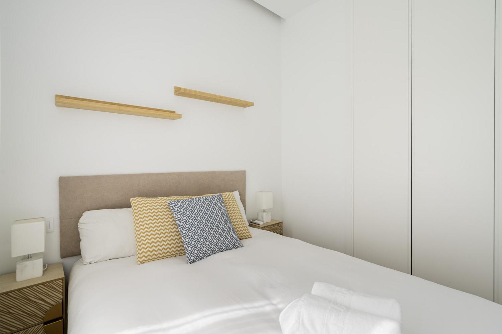 Apartamento Reformado En Metro Ibiza Alquiler Temporal Madrid Exterior photo