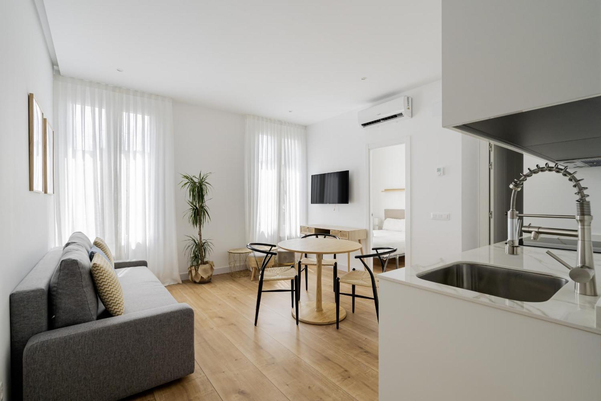 Apartamento Reformado En Metro Ibiza Alquiler Temporal Madrid Exterior photo